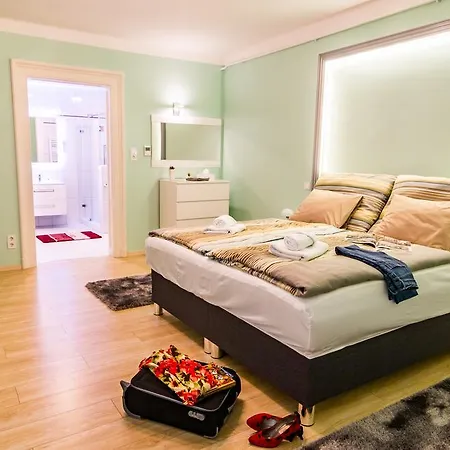 Titaru House In The Center Of Budapest