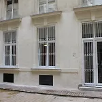 Titaru House In The Center Of *