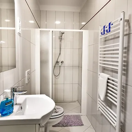 דירה Titaru House In The Center Of