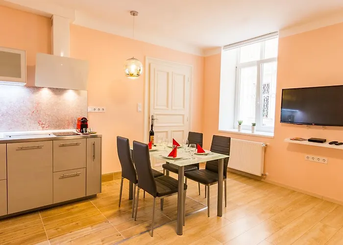 Titaru House In The Center Of Appartement *